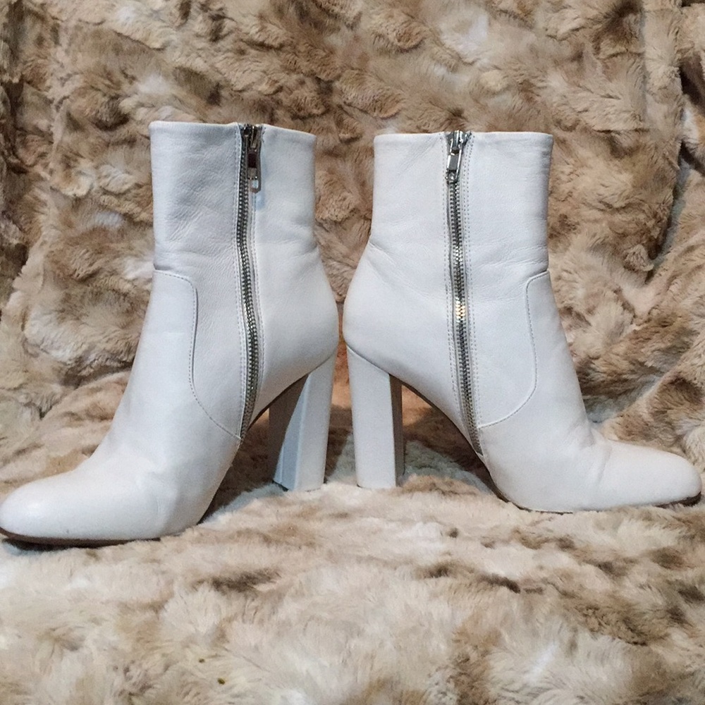 Steve Madden Editor Boots